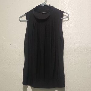Chic Black Sleeveless Blouse